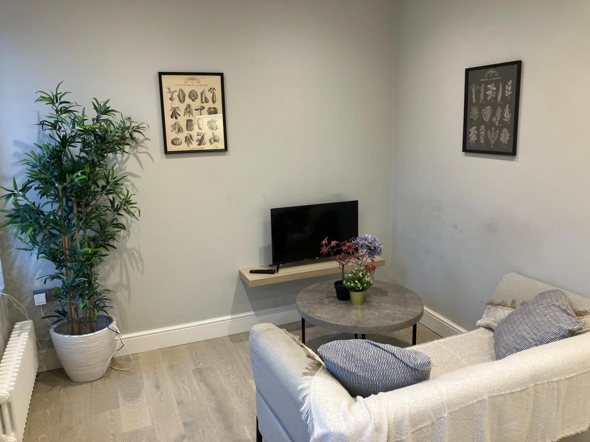 Brilliant 2 Bed Apartment - Spacious, Central & Well-Connected London Eksteriør bilde