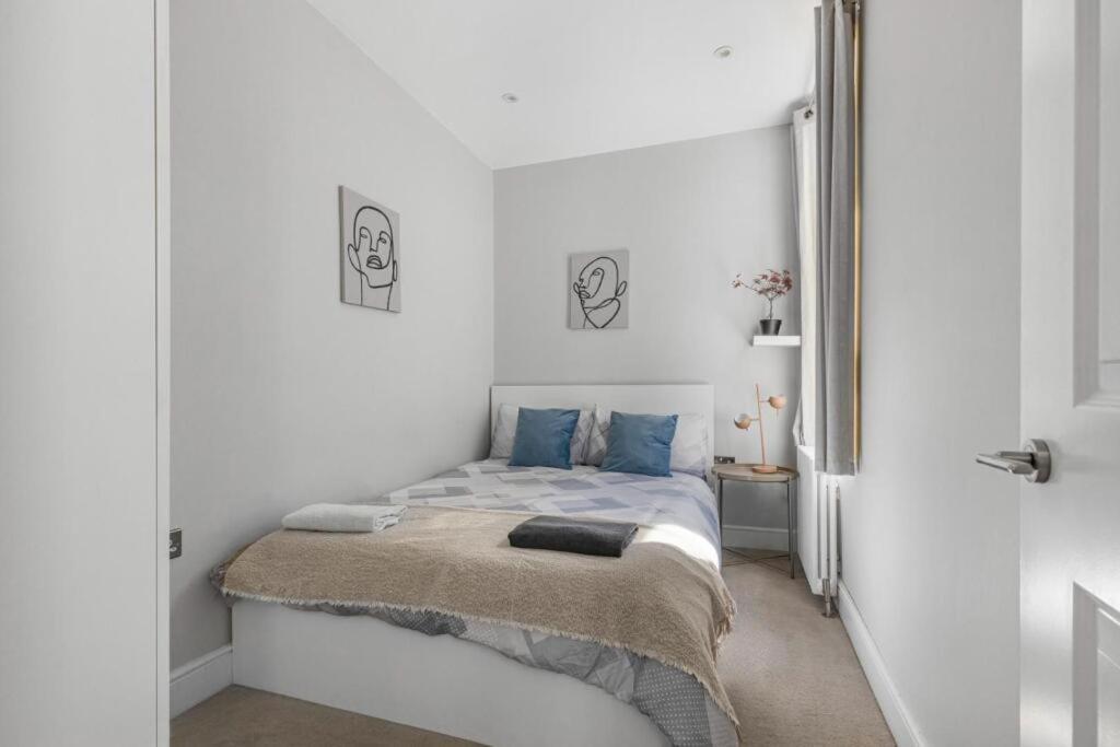 Brilliant 2 Bed Apartment - Spacious, Central & Well-Connected London Eksteriør bilde