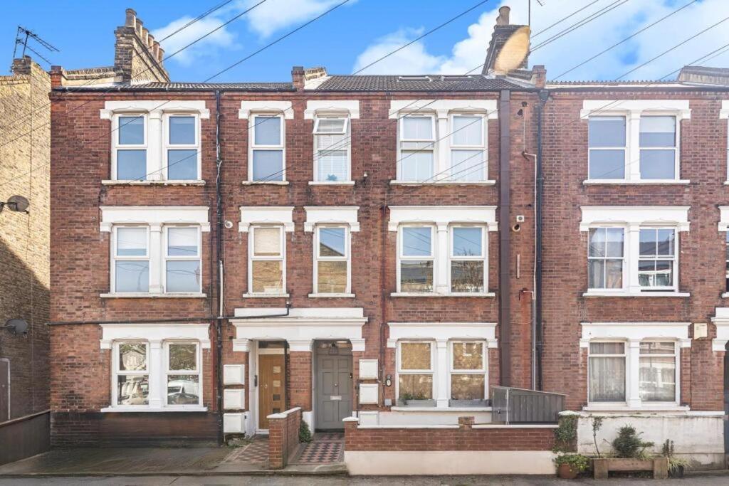 Brilliant 2 Bed Apartment - Spacious, Central & Well-Connected London Eksteriør bilde