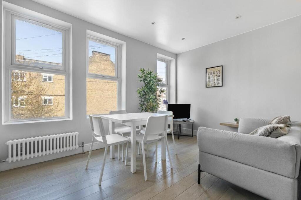 Brilliant 2 Bed Apartment - Spacious, Central & Well-Connected London Eksteriør bilde
